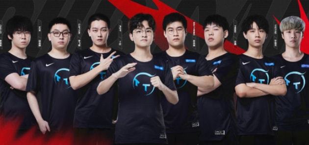 中场核心连续送出致命直塞