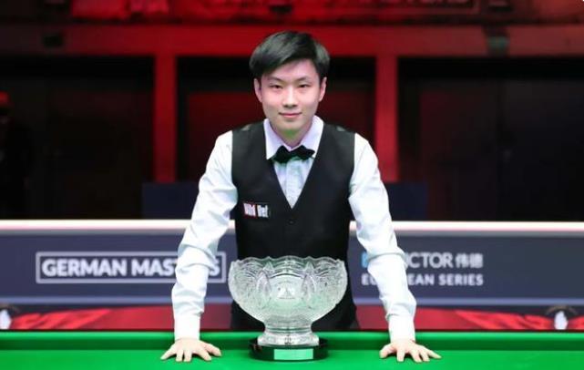 半岛晨报：李国旭中超执教表现不逊于邵佳一，甚至更胜一筹